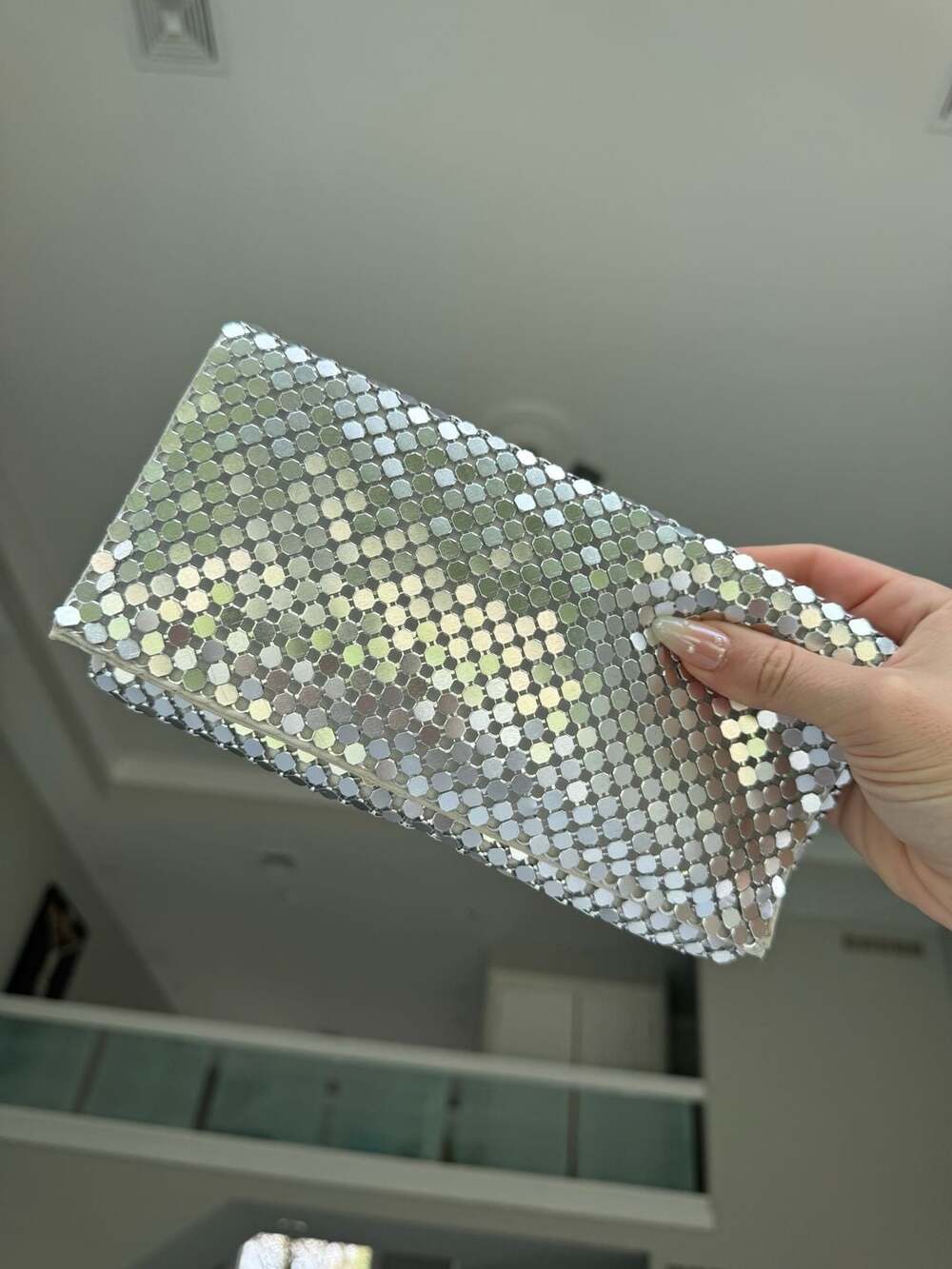 Unsigned Chic Silver Mesh Evening Clutch Bag with Strap
